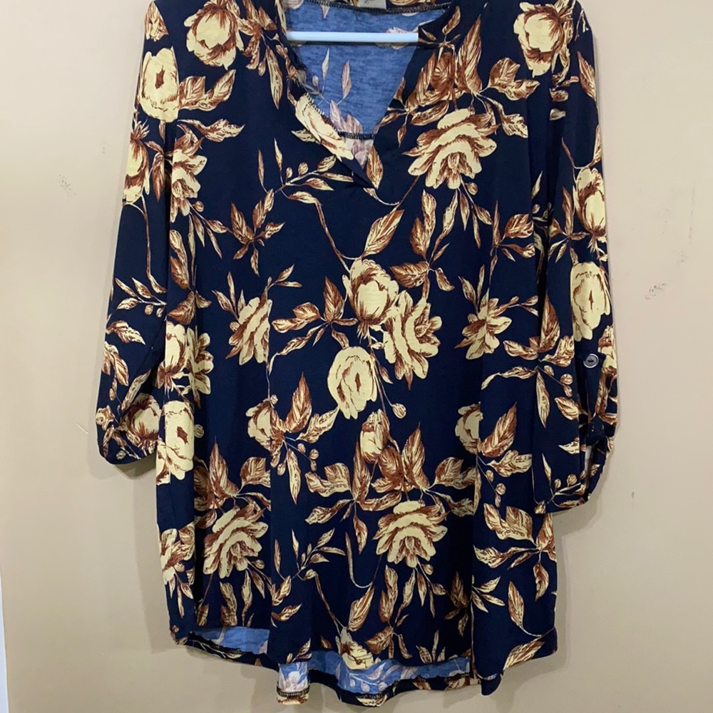 Sew In Love Navy & Gold Floral Top M